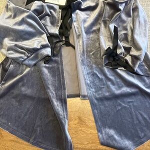 Romeo & Juliet Couture Vintage Velvet open back Blouse in Silver and Black